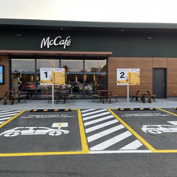 McDonald’s - Two parking spaces for mobile order pick up - Fast Food Near Me