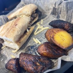 The Bearded Bean Coffee & Provisions - Pan bistec sandwich with sweet plantains