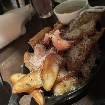 Violet Bistro - Frites truffle - French Near Me - Los Angeles, California Violet Bistro - Frites truffle - French Near Me - Los Angeles, California