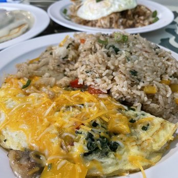808 Grindz Cafe - Veggie omelette and veggie fried rice - Cafes Near Me - Lahaina, Hawaii