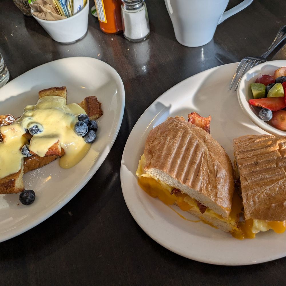 Egg'r and Nosh French toast Egg'r and Nosh French toast