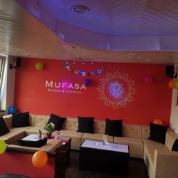 Mufasa Cocktail- und Shishabar - Vor dem Öffnen der Tore xD