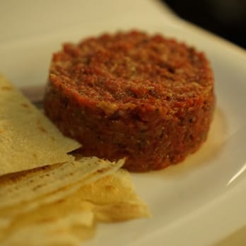 Tapeo - Steak tartare - Tapas Bars Near Me - Barcelona, B