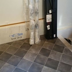 Smooth Rides by BlueZone Sports - Ship skis to our shop for tuning before your holiday and we will deliver to your accommodation when you arrive.