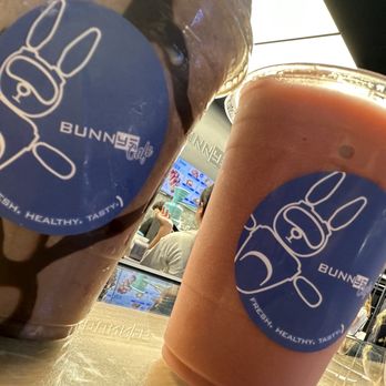 Bunnye Cafe - Oreo shake & strawberry banana shake - Cafes Near Me - Corona, California Bunnye Cafe - Oreo shake & strawberry banana shake - Cafes Near Me - Corona, California