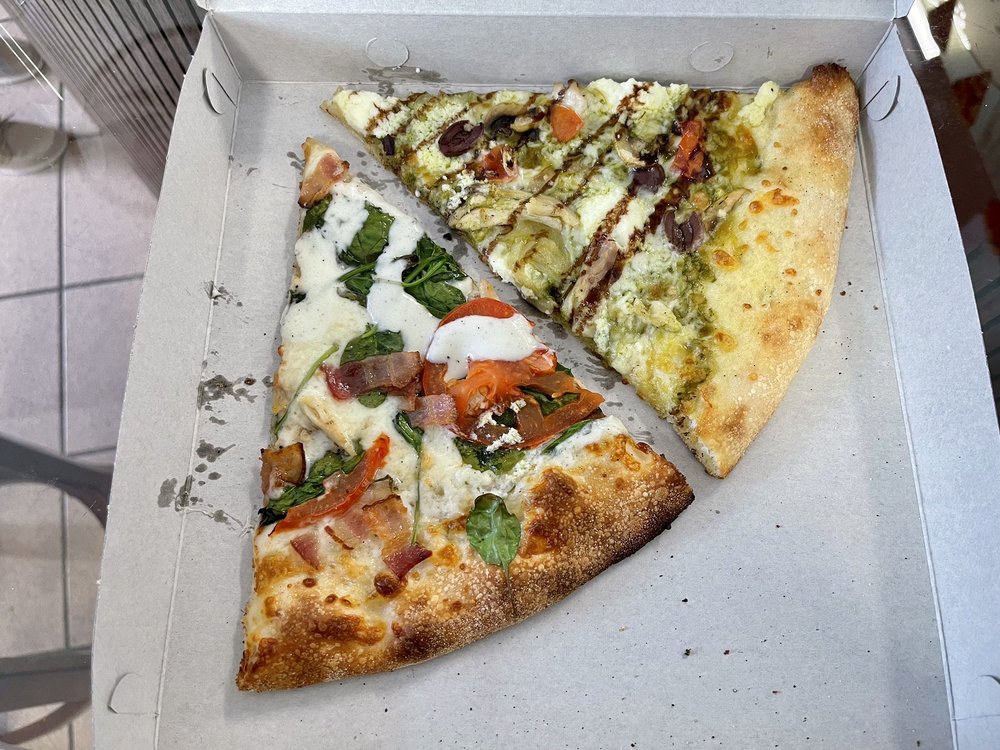 Kirk's Pizza, Honolulu Roadtrippers