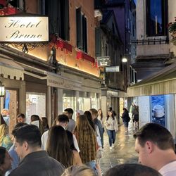 La Boutique del Gelato - Cola largacita!!!