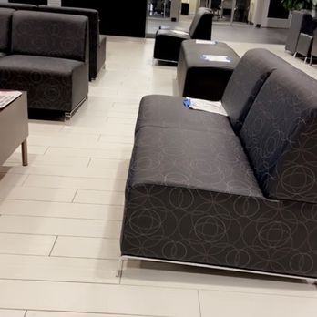 Muller'S Woodfield Acura - Waiting Area - Car Dealers Near Me - Hoffman Estates, Illinois Muller'S Woodfield Acura - Waiting Area - Car Dealers Near Me - Hoffman Estates, Illinois