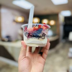 Friocup Frozen Yogurt - Vanilla, Horchata, Strawberry cheesecake with Oreo, granola, and gansito.