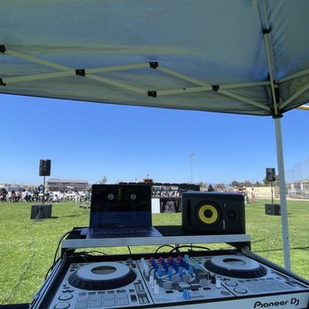 The Bay’s Djs - High School Graduation - DJs Near Me The Bay’s Djs - High School Graduation - DJs Near Me