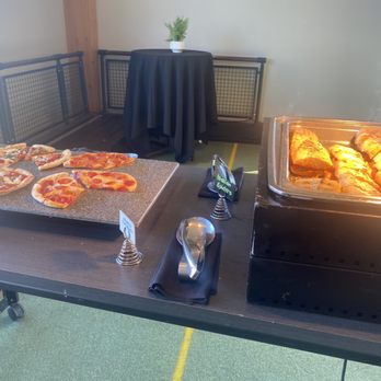Pinstripes - Pizza & Pasta - Bowling Near Me - Oak Brook, Illinois