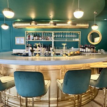 Decore - NICE BAR - Italian Near Me - San Diego, California
