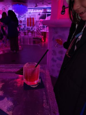 minus5 ICEBAR by null