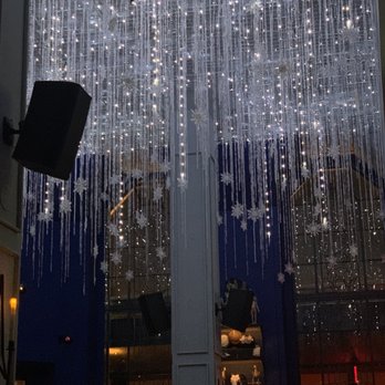 Ophelia - Holiday decorations - Cocktail Bars Near Me - New York, New York Ophelia - Holiday decorations - Cocktail Bars Near Me - New York, New York