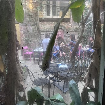 Courtyard Cafe - Outside courtyard - Creperies Near Me - Hammond, Louisiana