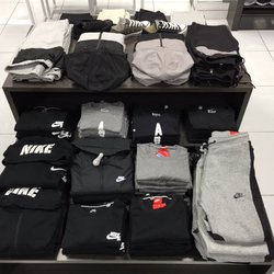 Shoe Palace