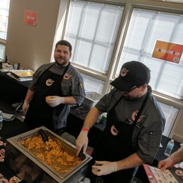 The fellas from clustertruck dishing up the goods!! The fellas from clustertruck dishing up the goods!!
