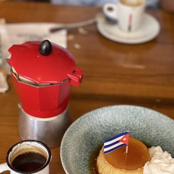 La Mulata - Cuban Near Me - Miami Beach, Florida