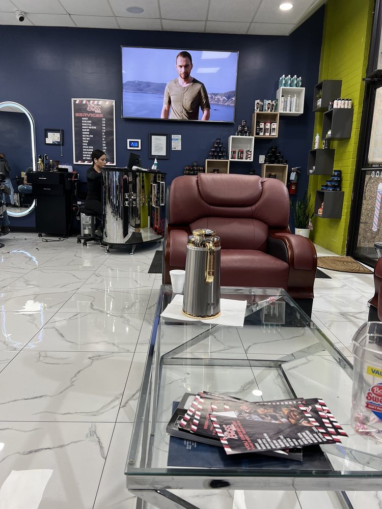 THE BOSS HAIRCUT Updated October 2024 7917 Westheimer Rd, Houston, Texas Men's Hair Salons