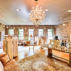 ModelBride - The elegant boutique is a relaxing haven for Bride's and their hectic schedule.