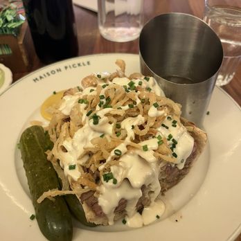 Maison Pickle - Deluxe Dip - Cocktail Bars Near Me - New York, New York