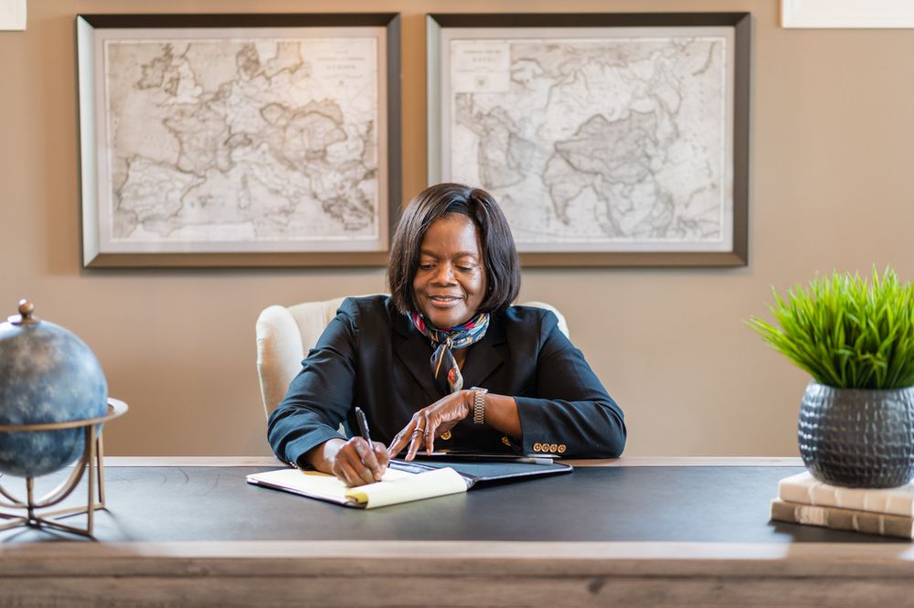 EVELYN H MCCORKLE HELEN ADAMS REALTY Updated October 2024 21 Photos 2301 Randolph Rd