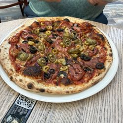 Rozmarino - What they are calling a peperoni pizza