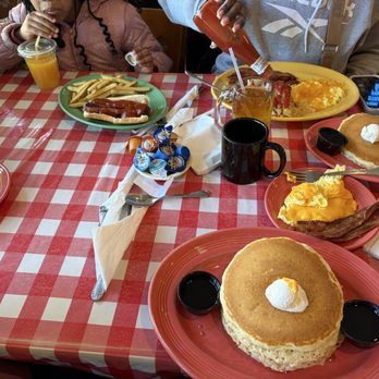 Jake's Roadhouse - Barbeque Near Me - Monrovia, California