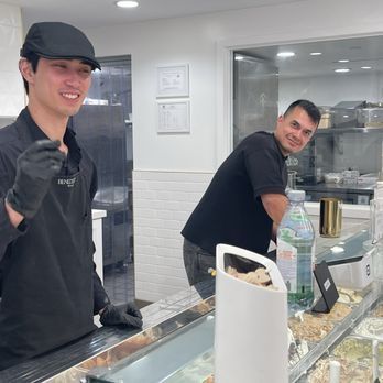 Benedetto Gelato - Andres certainly knows how to hire excellent staff! Look at their joy in serving their delighted patrons! - Desserts Near Me - Riverside, California Benedetto Gelato - Andres certainly knows how to hire excellent staff! Look at their joy in serving their delighted patrons! - Desserts Near Me - Riverside, California