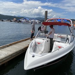 Summer Snow Outfitters - The boat staff