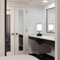 Embassy Suites by Hilton Palm Beach Gardens PGA Boulevard - Guest room