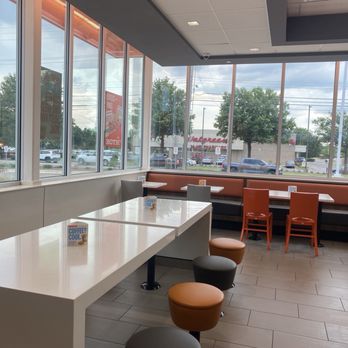 Whataburger - Additional seating - Burgers Near Me - Cordova, Tennessee