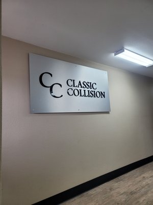 CLASSIC COLLISION - Updated June 2025 - 10 Reviews - 21681 I-35, Kyle