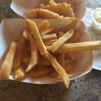 H Salt Fish & Chips - The Fries are Trash.  Absolutely Disgusting - Fish & Chips Near Me - San Fernando, California