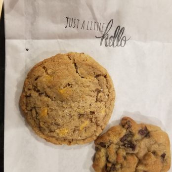 Hello Robin - Mackles'more and Chocolate chip cookies - Bakeries Near Me - Seattle, Washington Hello Robin - Mackles'more and Chocolate chip cookies - Bakeries Near Me - Seattle, Washington