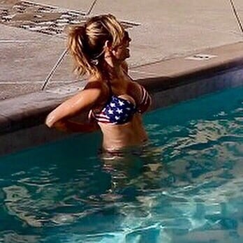 No Sand Tan - This is a live action shot 4 hrs after my spray tan - Spray Tanning Near Me - Pasadena, California