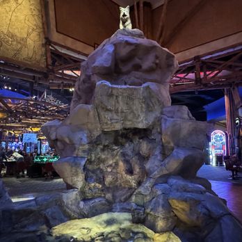 Mohegan Sun - Hotels Near Me - Uncasville, Connecticut