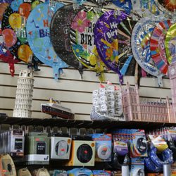 Richmond Discount Store - 3D Puzzles