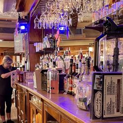 Local Folks - The Bar