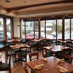 Eastchester Fish Gourmet - Interior