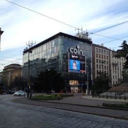 Coin - Vista dalla piazza