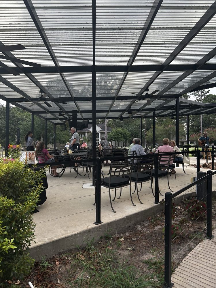 Cafe on the Green Logo