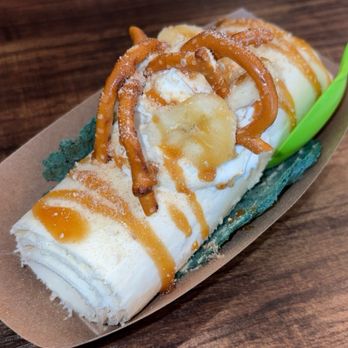 La Creme Roulee - Banana cream pie (add pretzels) - Waffles Near Me - Laurel, Maryland