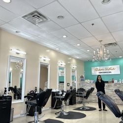 Glam India Threading & Salon - Glam India main space.