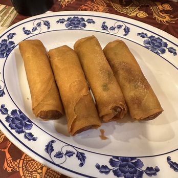 Lucky Chinese Restaurant - 4. Egg Roll (4 Pieces) - Chinese Near Me - El Centro, California Lucky Chinese Restaurant - 4. Egg Roll (4 Pieces) - Chinese Near Me - El Centro, California