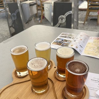 Dueling Dogs Brewing - Beer sampler - $14 - Breweries Near Me - Lincoln, California Dueling Dogs Brewing - Beer sampler - $14 - Breweries Near Me - Lincoln, California