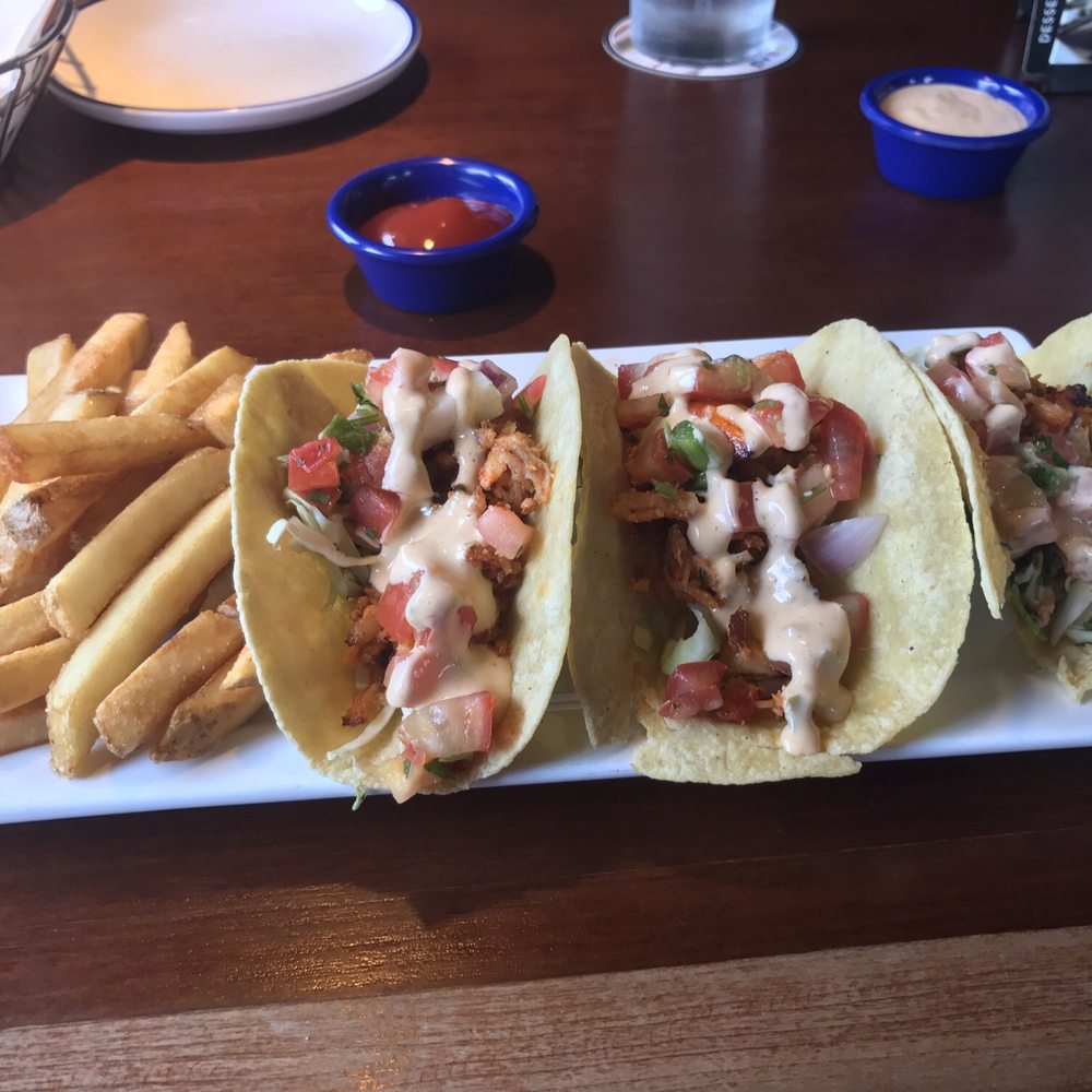 Red Lobster - Lobster tacos & fries - Seafood Near Me - Matthews, North Carolina Red Lobster - Lobster tacos & fries - Seafood Near Me - Matthews, North Carolina