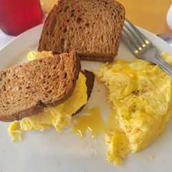 Speggtacular IRR - Scrambled egg & wheat toast