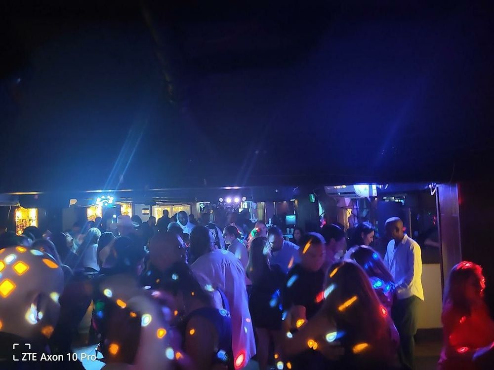 TEDDY’S LOUNGE Updated September 2024 11 Photos 6655 Gateway Blvd