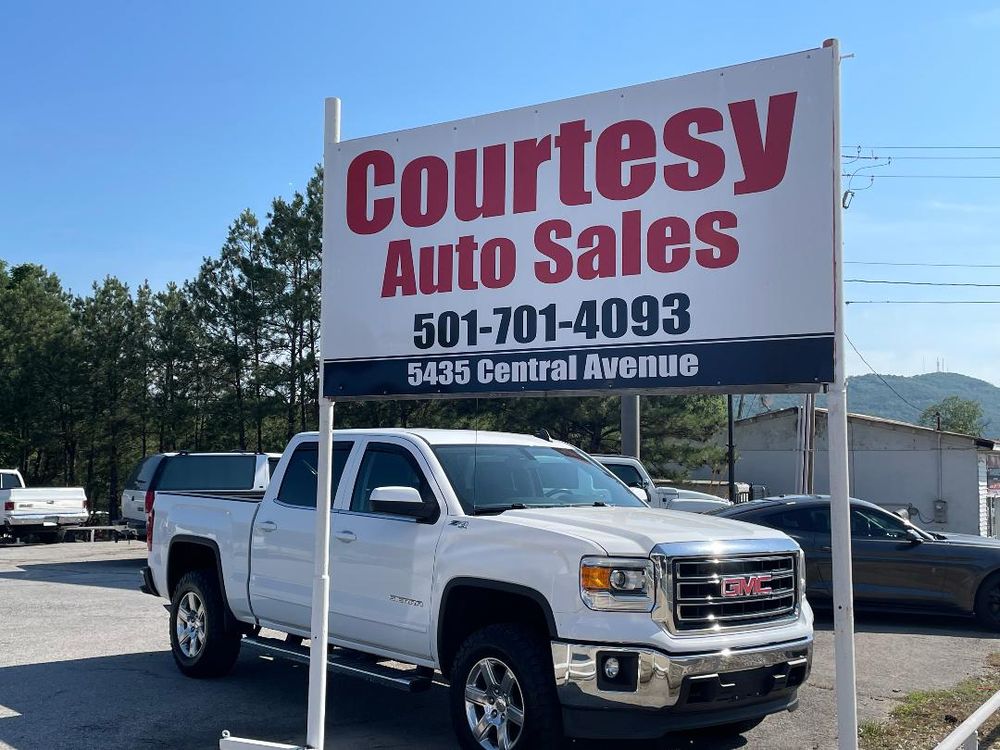 COURTESY AUTO SALES Updated September 2024 5435 Central Ave, Lake